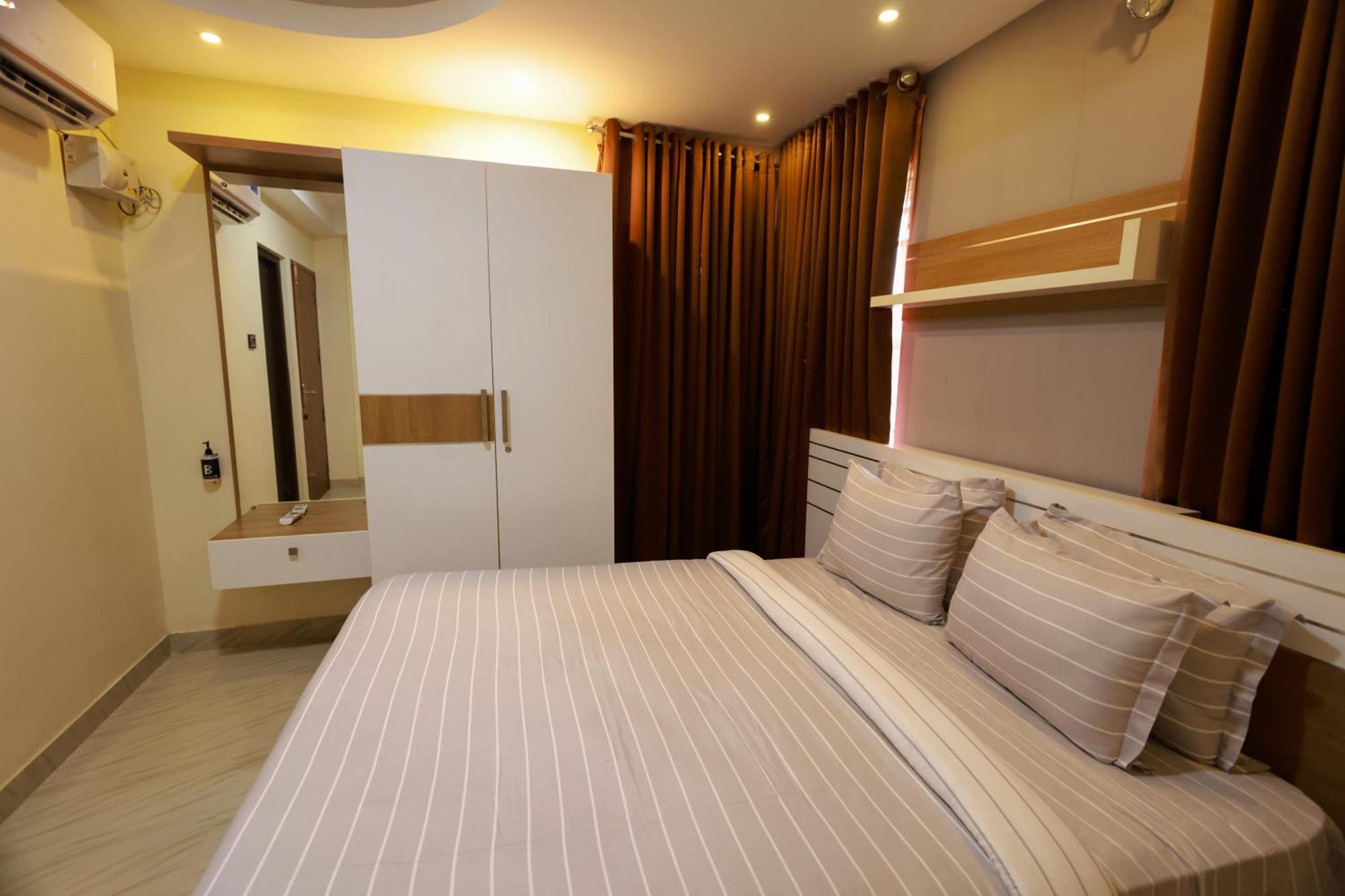 Builda Park inn Ottappalam Bagian luar foto