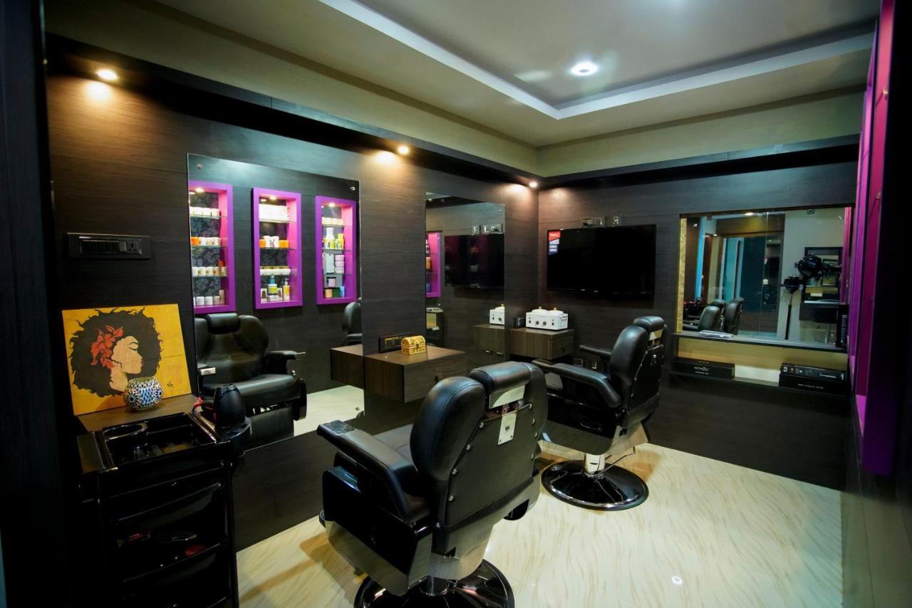 Builda Park inn Ottappalam Bagian luar foto